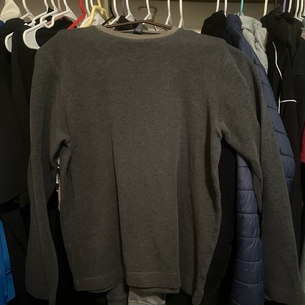 GAP Men's Gray Crew Neck Sweater